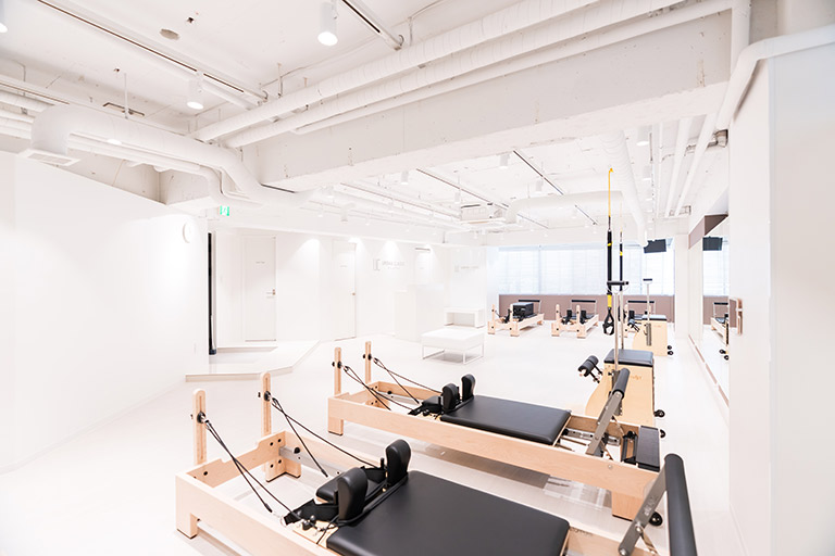 URBAN CLASSIC PILATES 国分寺の公式掲載写真