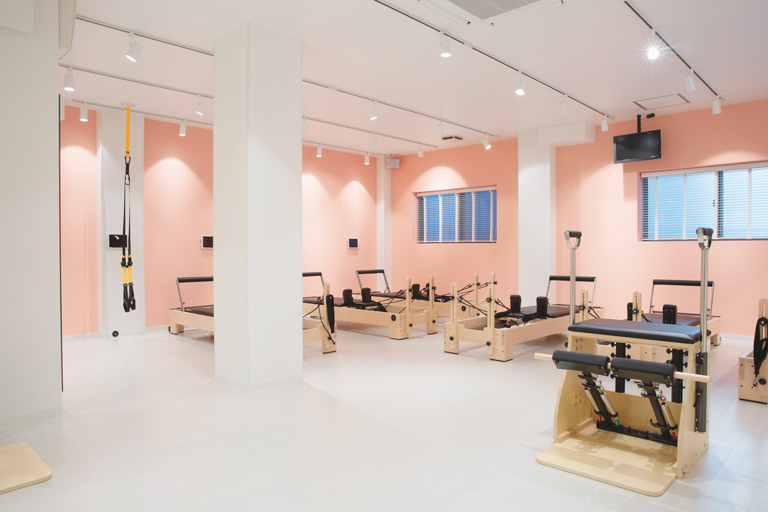 URBAN CLASSIC PILATES 立川の公式掲載写真